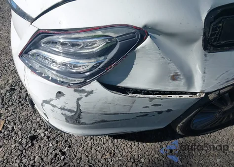 2015 Mercedes-Benz C 300 Luxury 4Matic из США, поврежденный, VIN 55SWF4KB9FU049432